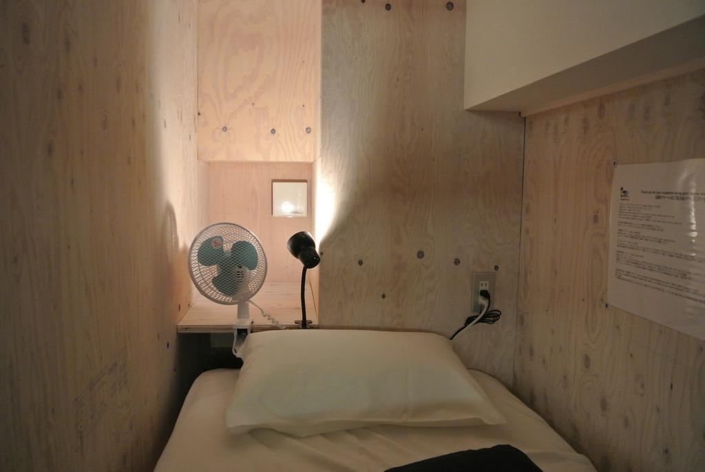 Backpackers Hotel Noosa Japan In Takatsuki Tonda Стая снимка