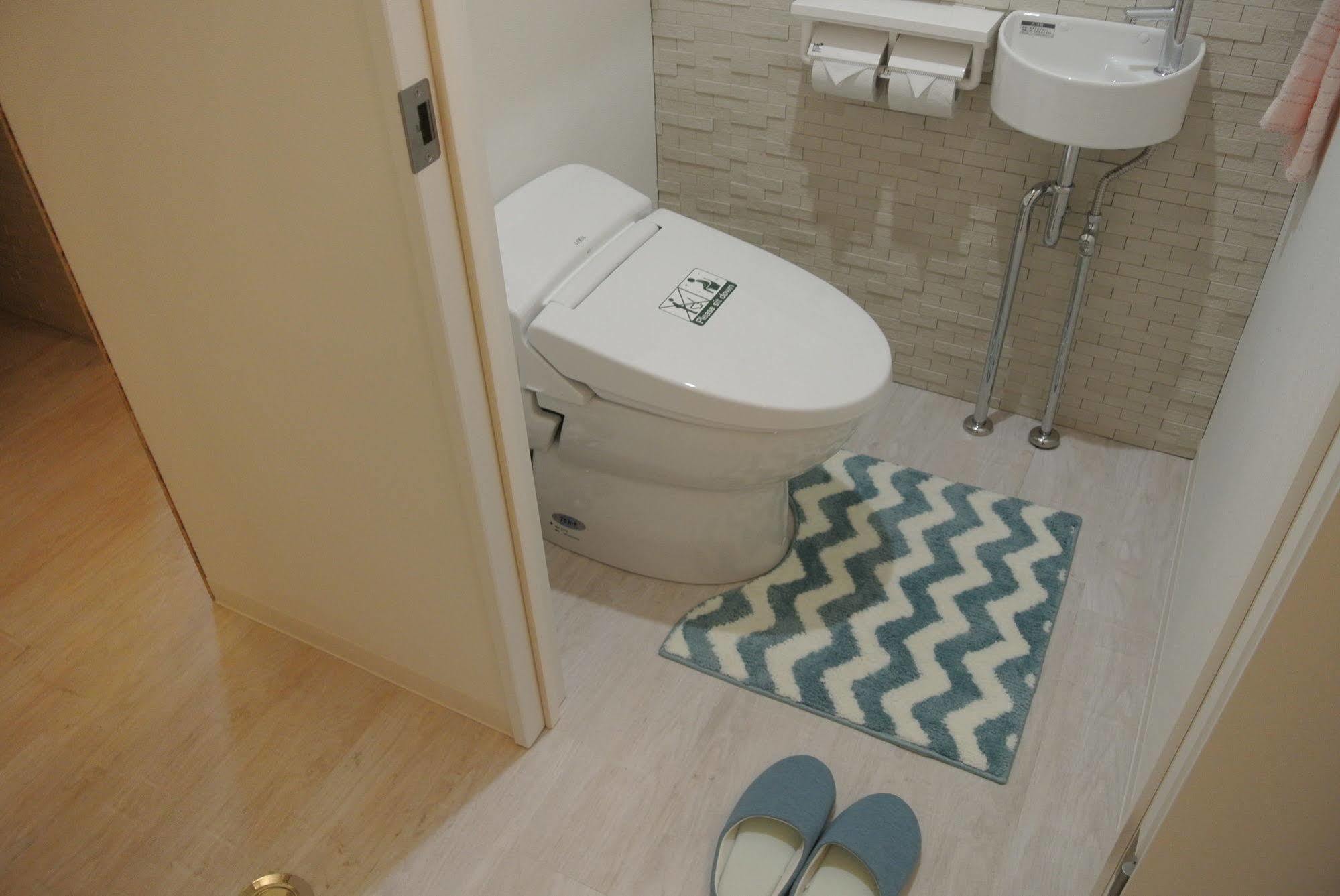 Backpackers Hotel Noosa Japan In Takatsuki Tonda Екстериор снимка